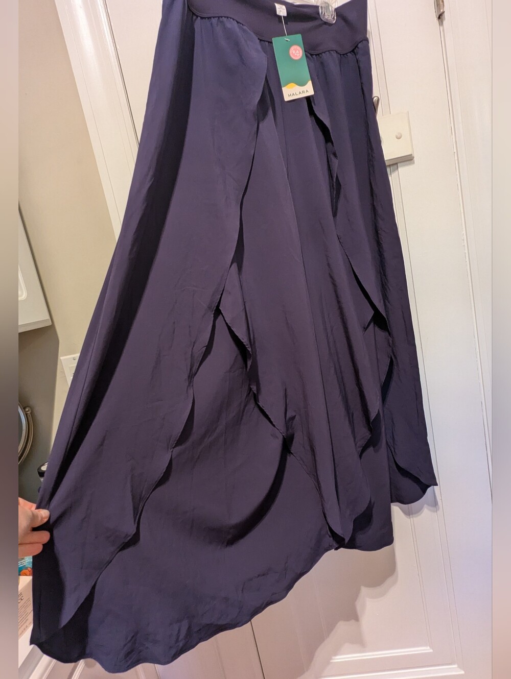 NWT HALARA Navy Wide Leg Wrap Palazzo Short Pants - Picture 4 of 6